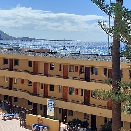 Firstline Apartment Los Cristianos Arona  Kültér fotó