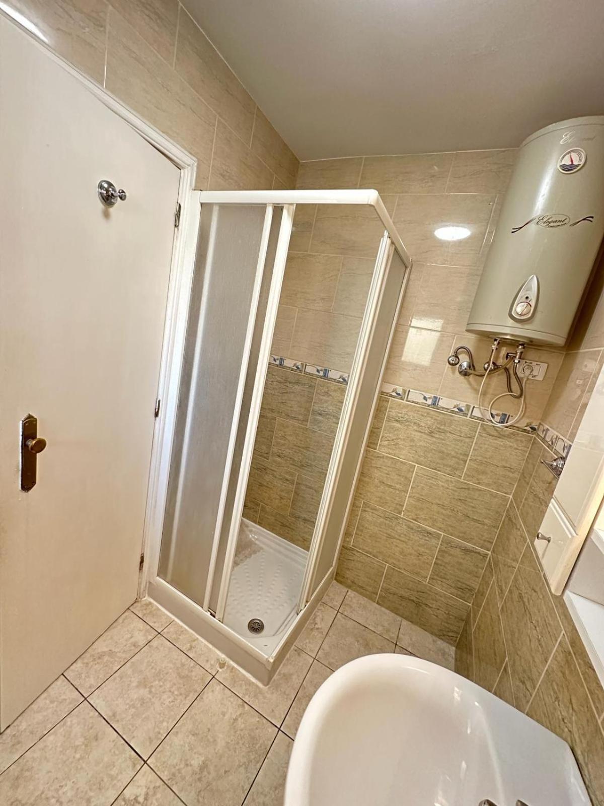Firstline Apartment Los Cristianos Arona  Kültér fotó
