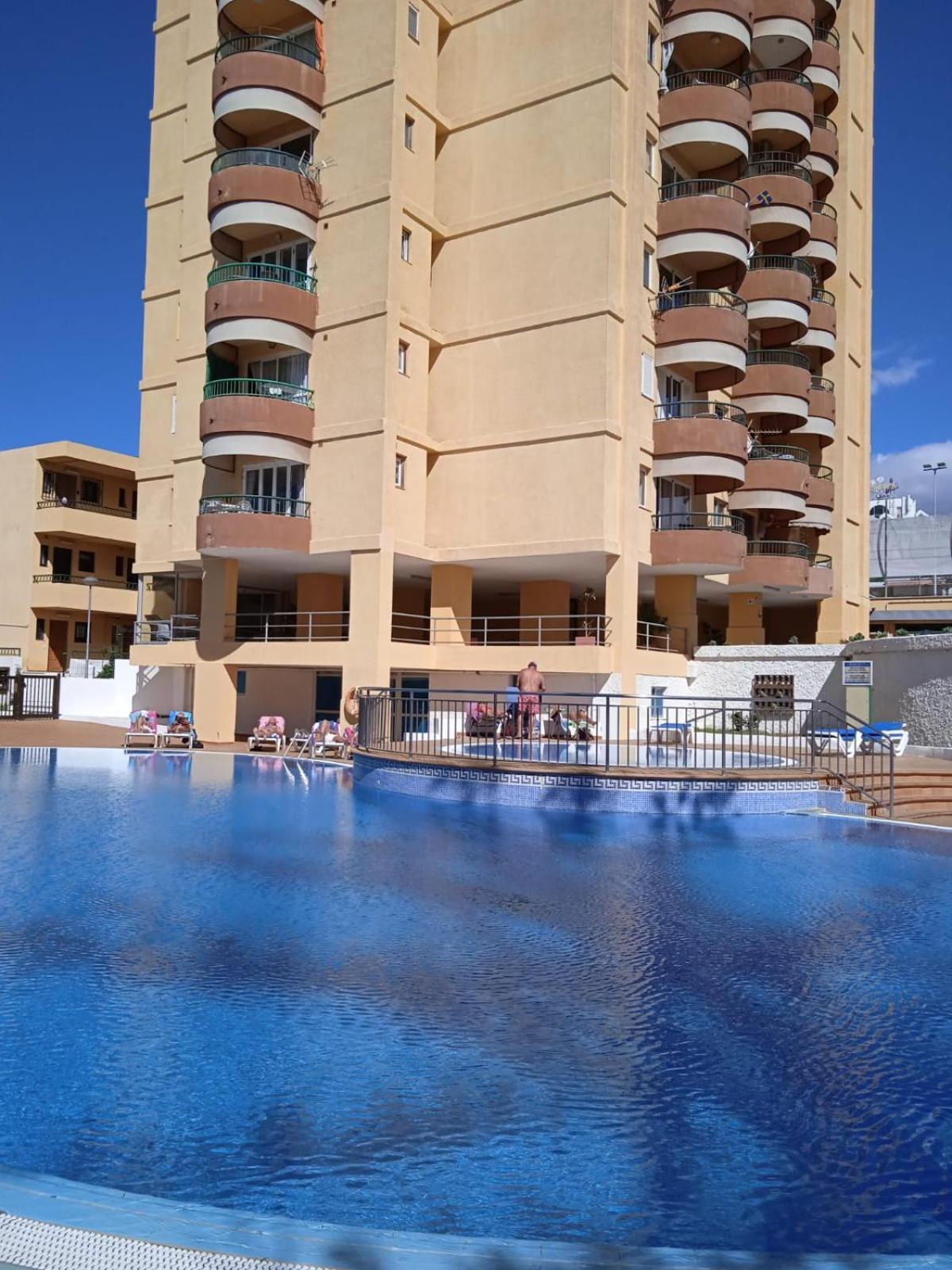 Firstline Apartment Los Cristianos Arona  Kültér fotó